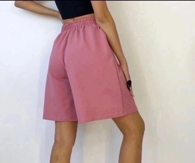 женские шорты,шорты белые,удлиненные шорты свободного покроя,шорты женские белые,шорты бриджи