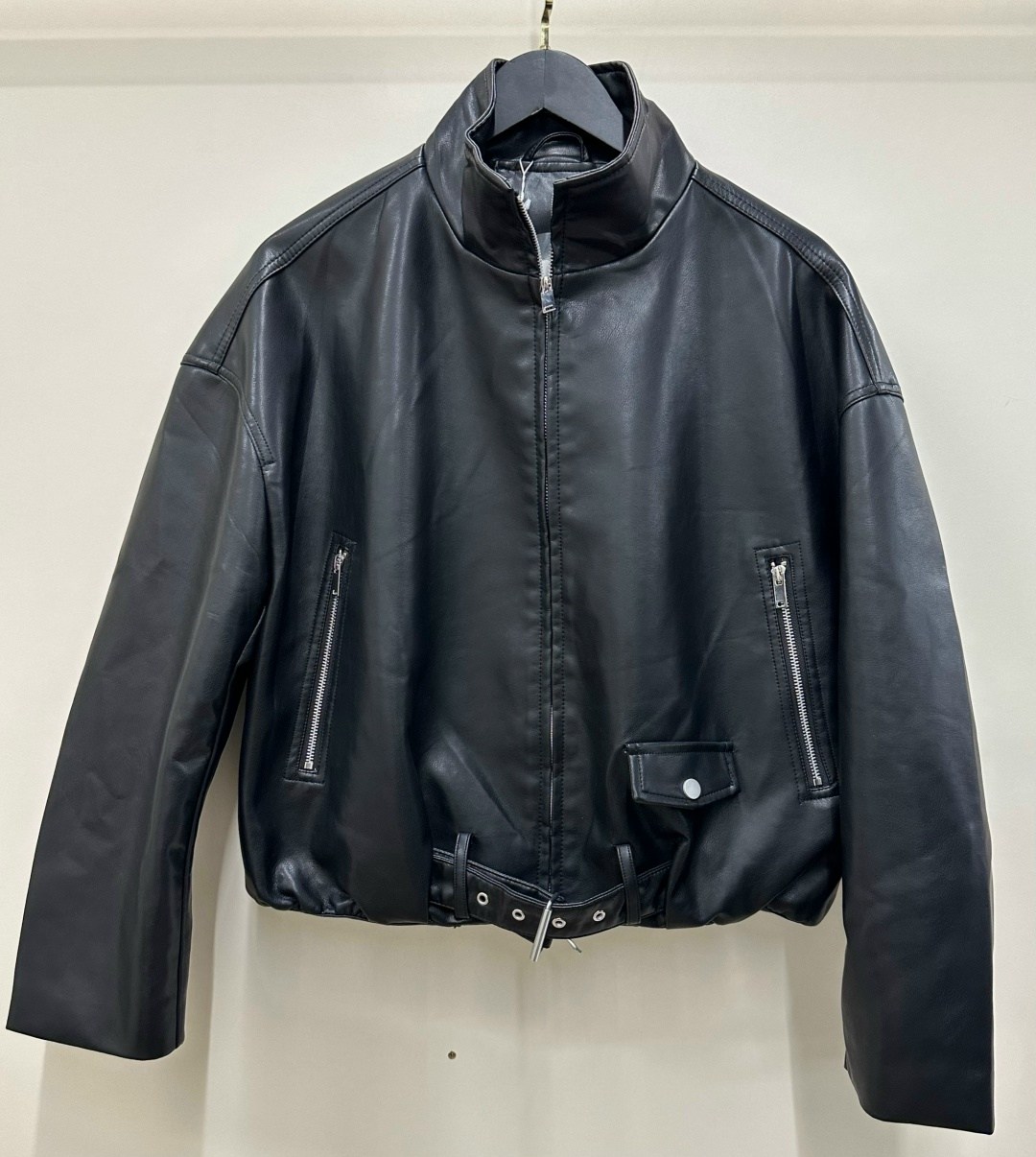 кожаная куртка,кожаная куртка yves saint laurent,женская кожаная куртка,кожаная куртка бомбер,куртка