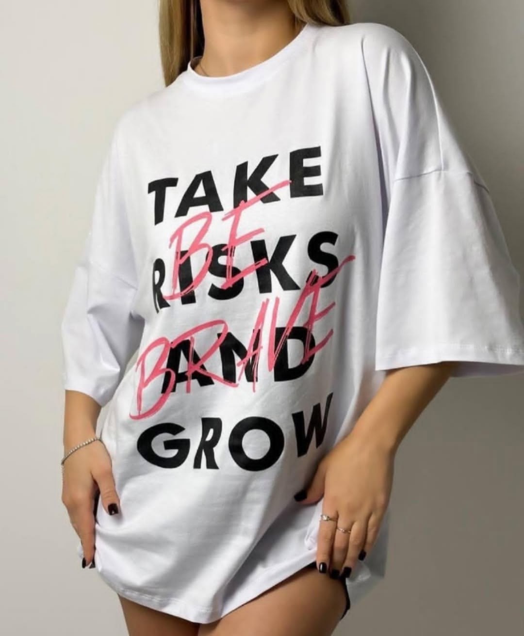 футболки оверсайз с принтами,футболки женская оверсайз,футболки оверсайз,футболка женская оверсайз с принтом,черная футболка оверсайз