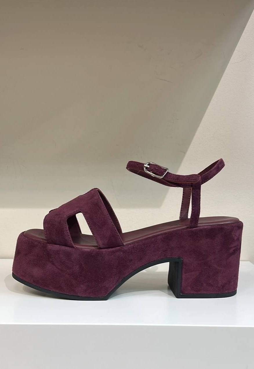 замшевые босоножки,замшевые босоножки на каблуке,босоножки прада бархатные,,босоножки женские