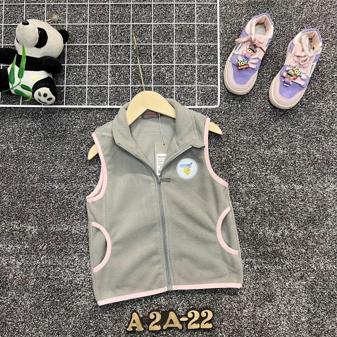 жилет флисовый детский,жилетка детская,жилетка из флиса,флисовая жилетка для девочки,флисовая жилетка