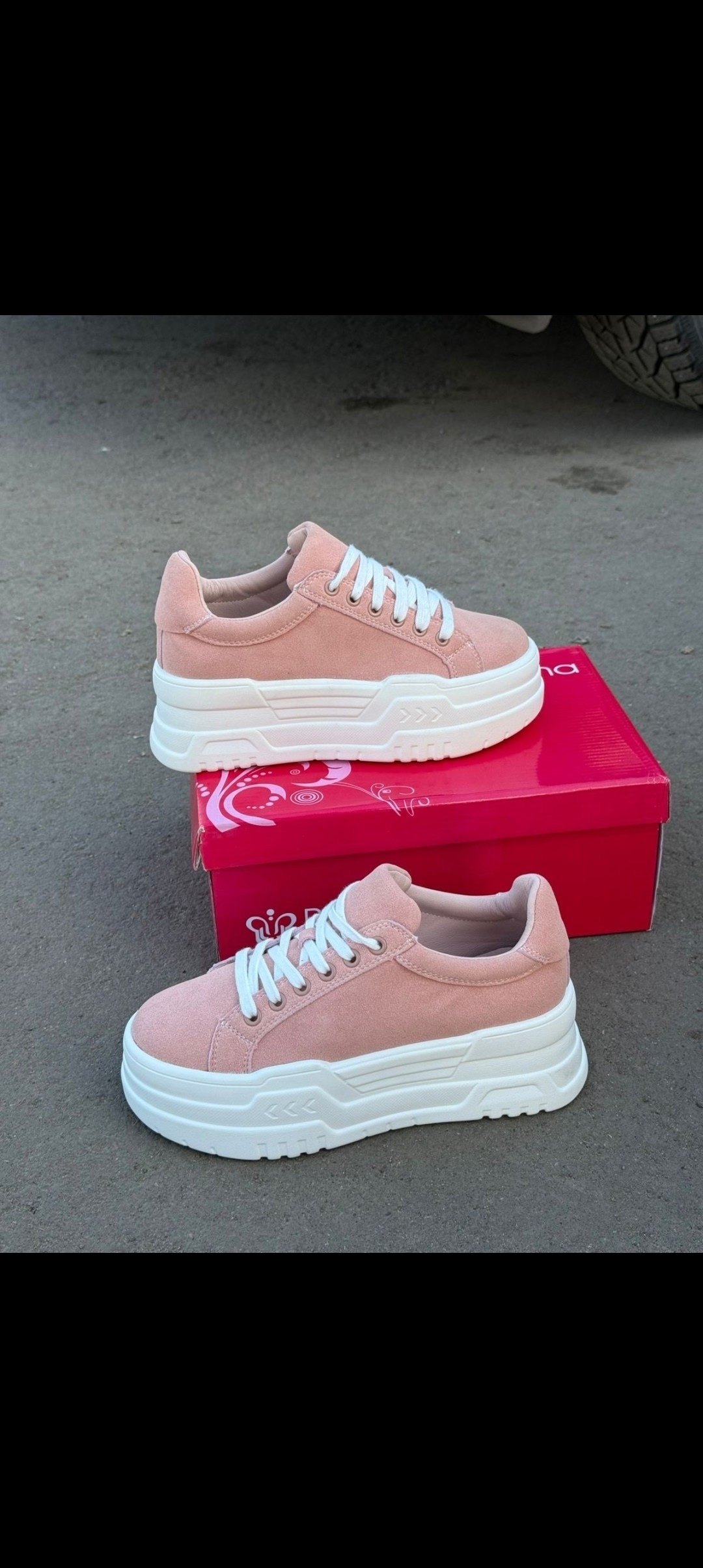 ,женские кроссовки,замшевые кроссовки,кроссовки розовые,пудровые кроссовки