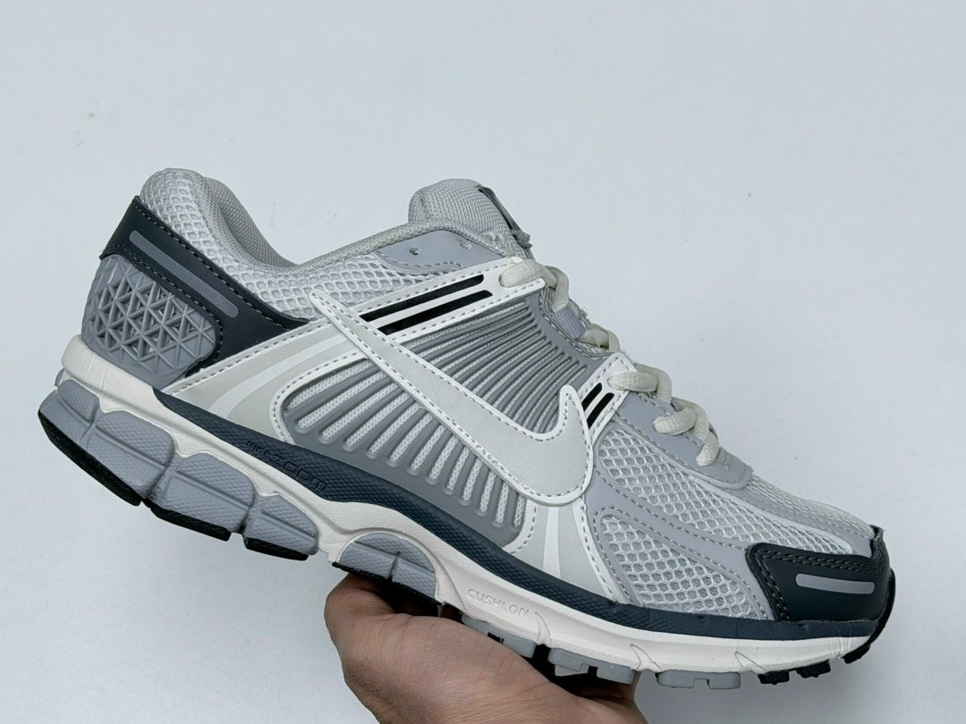кроссовки nike zoom vomero 5,кроссовки nike air zoom vomero 5,nike air zoom vomero 5,кроссовки nike air zoom vomero 5 light iron ore серый,nike zoom vomero 5