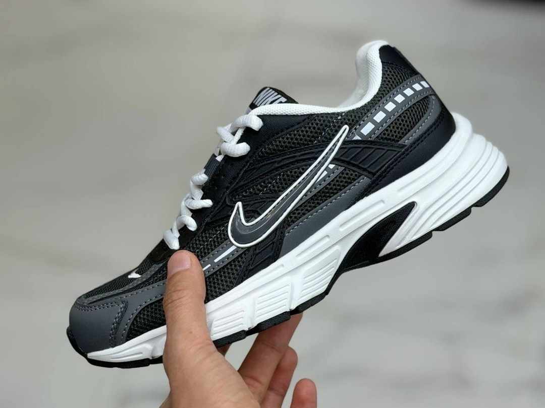 кроссовки nike initiator,кроссовки initiator nike цвет серый,nike initiator,nike initiator men's running shoes,кроссовки nike initiator metallic silver black