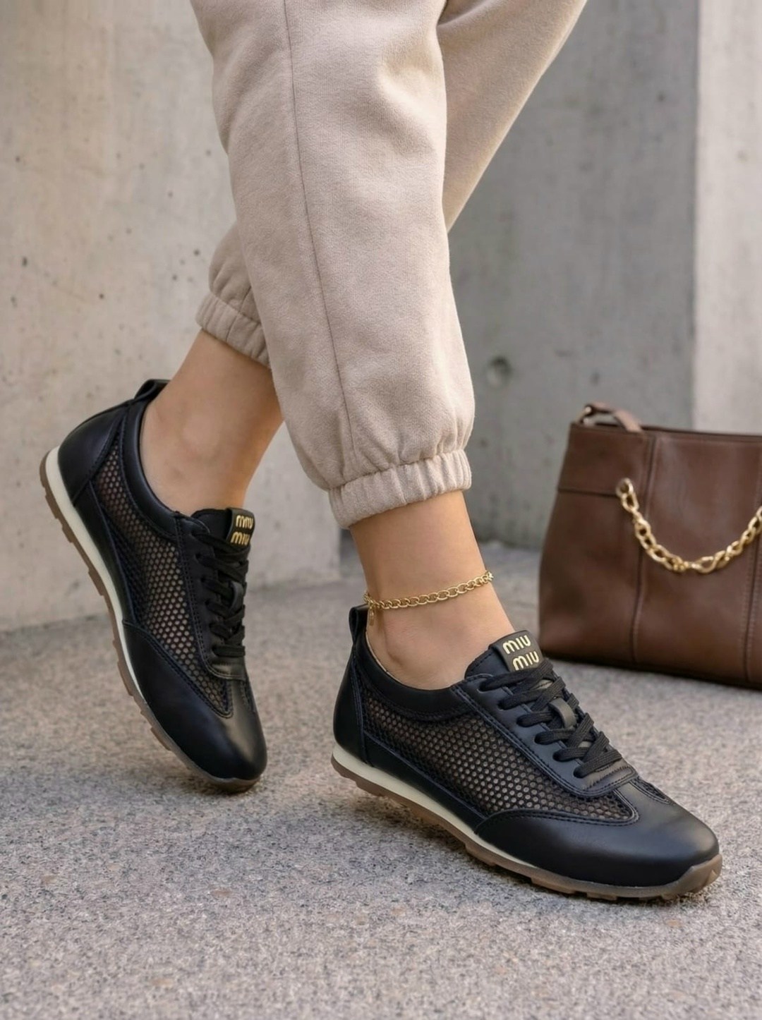 ,кроссовки женскиe,спортивная ,кожаные кроссовки,повседневная