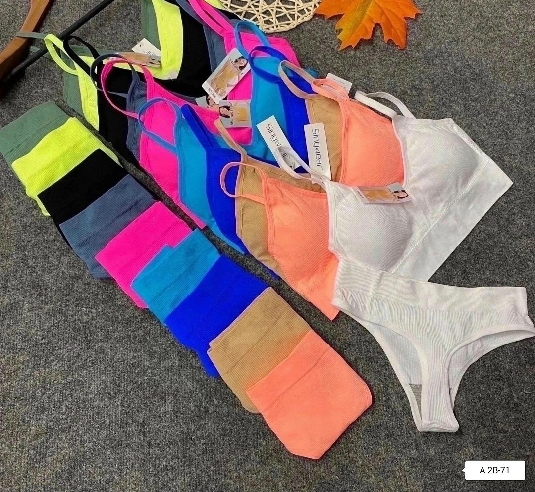 комплект женского нижнего белья,комплект нижнего белья,нижнее белье бесшовное комплект,комплект белья женский,нижнее белье комплект бесшовное спортивное