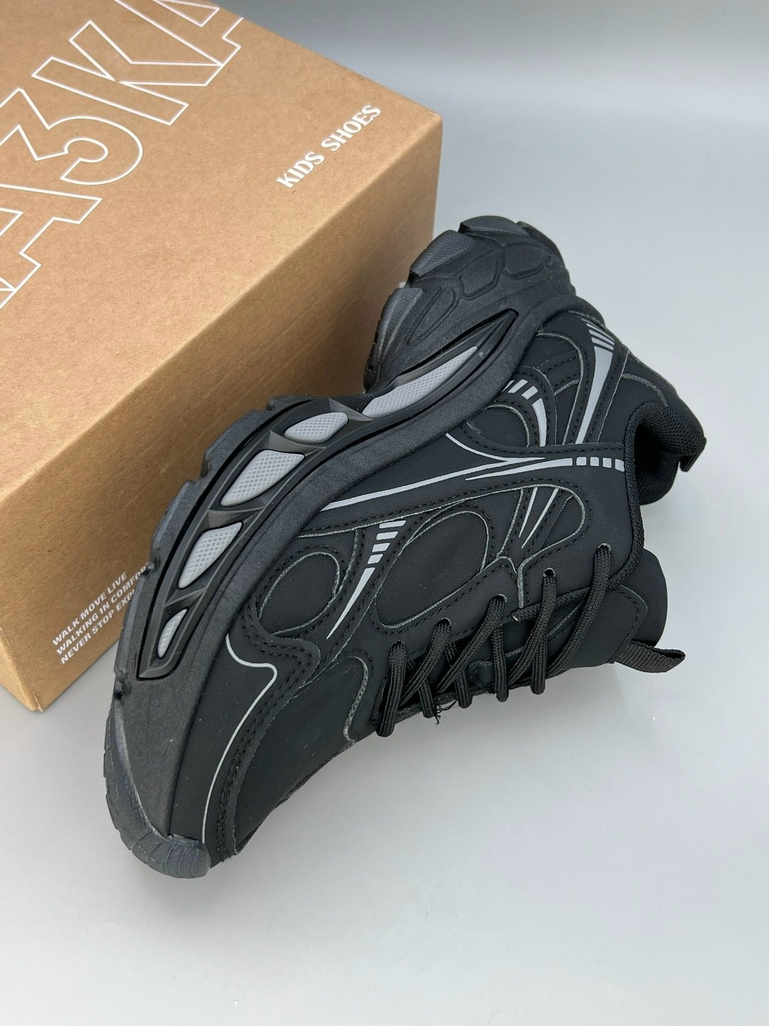 мужские черные кроссовки balenciaga track 2,кроссовки баленсиага трек черные,кроссовки balenciaga,кроссовки женские balenciaga,сколько стоят кроссовки balenciaga track 1