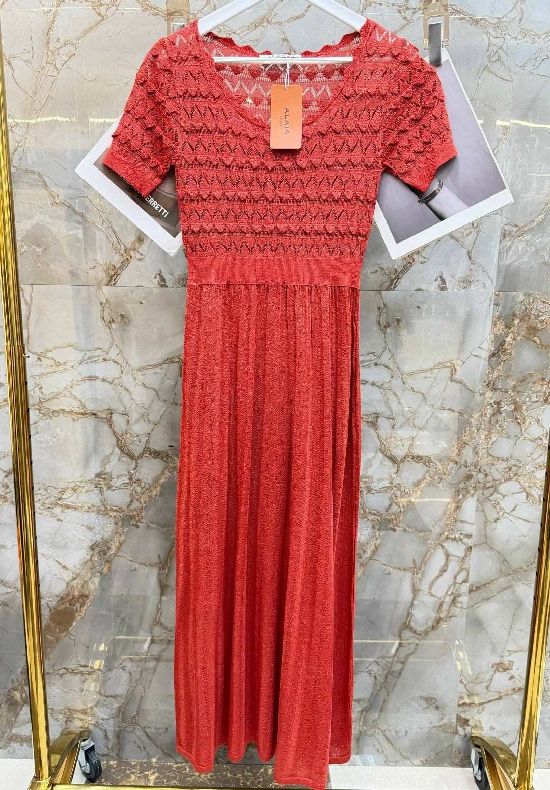 платье,платье красное,приталенное платье,вязанное платье,шерстяное платье