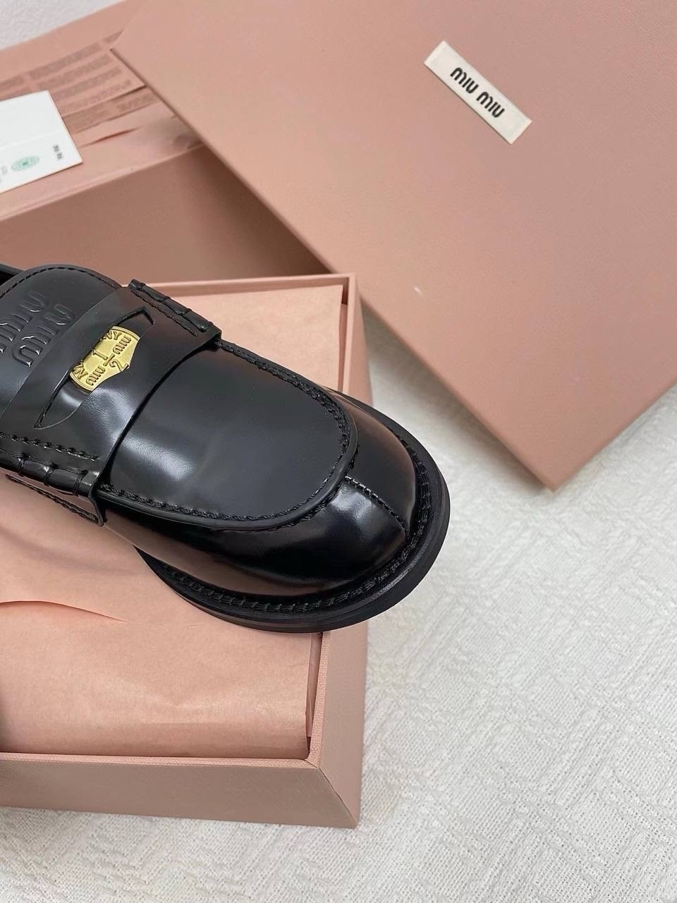 ,лоферы miu miu,лоферы женские,лоферы миу миу,лоферы женскиe из натуральной кожи