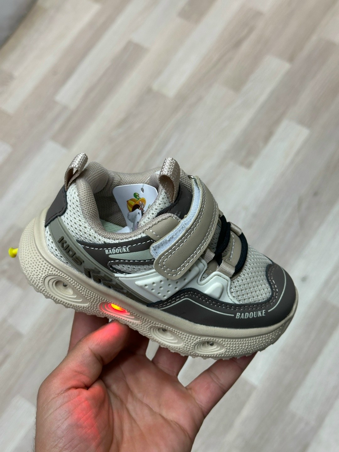 кроссовки,детские кроссовки,кроссовка детская,,кроссовки закрытые