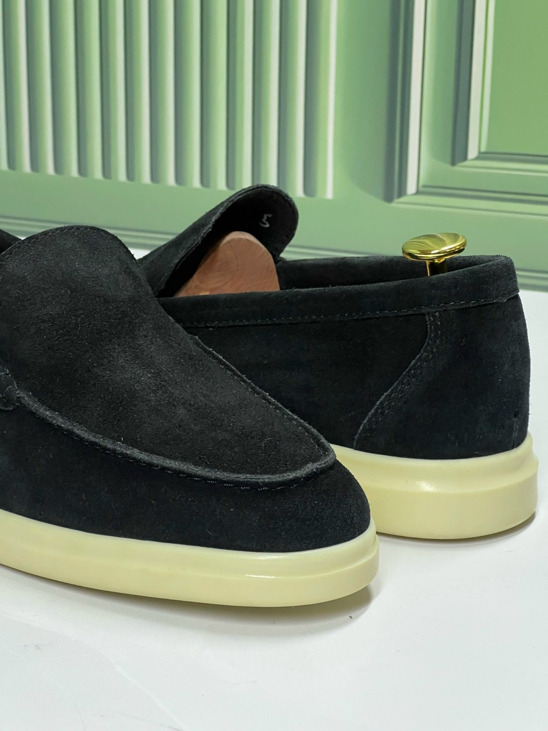 лоферы loro piana мужские,лоферы лоро пиано материал,мокасины лоро пиано мужские оригинал,лоферы loro piana,мужские мокасины лоро пиано черные