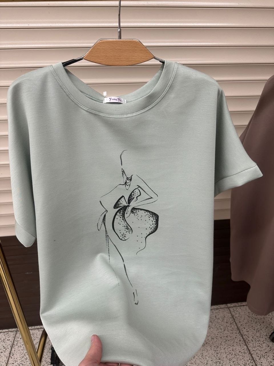 футболки женская,футболка,футболки базовая,футболки женские с принтом,футболки модные