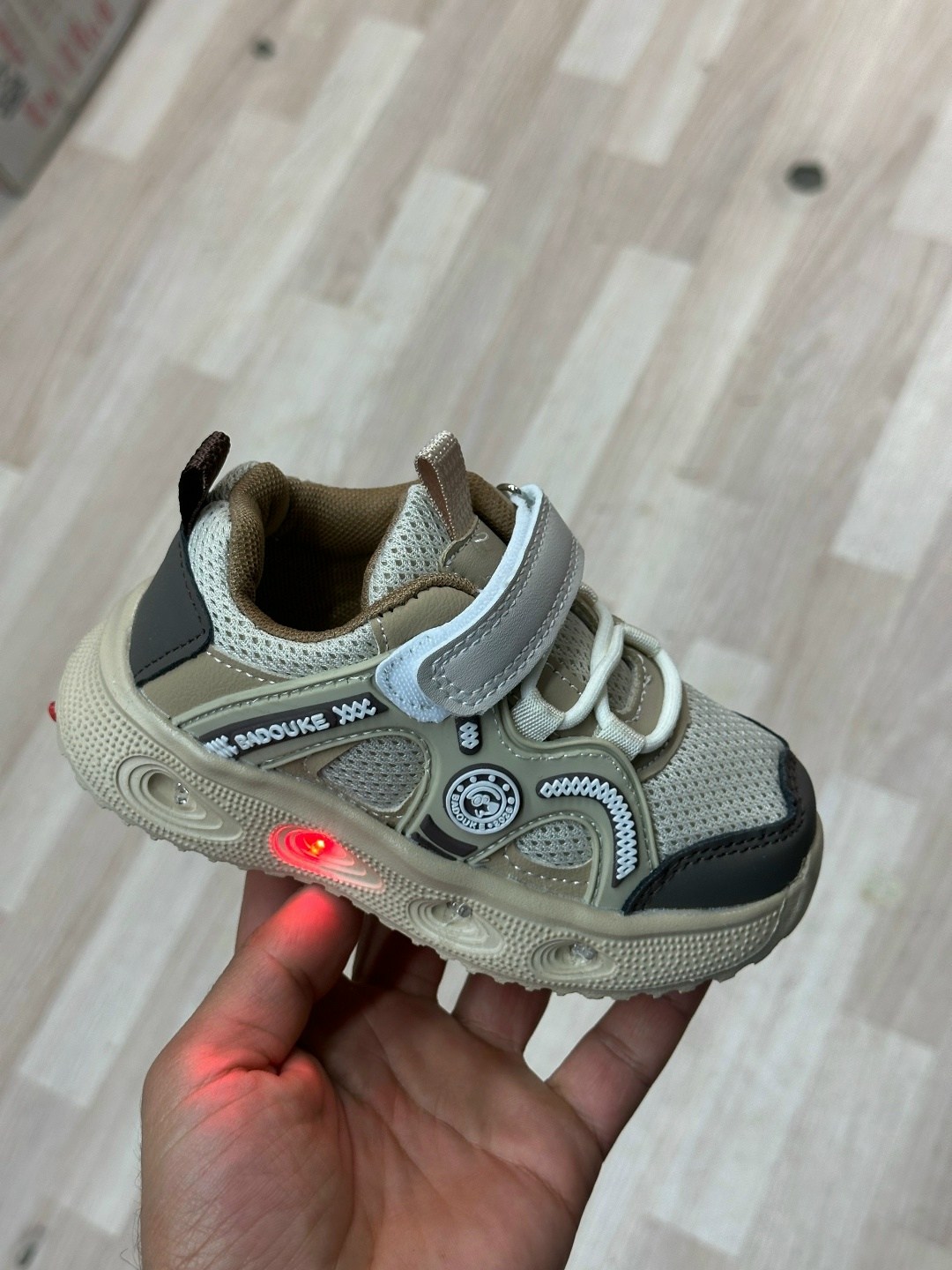 кроссовки,детские кроссовки,кроссовка детская,,кроссовки закрытые