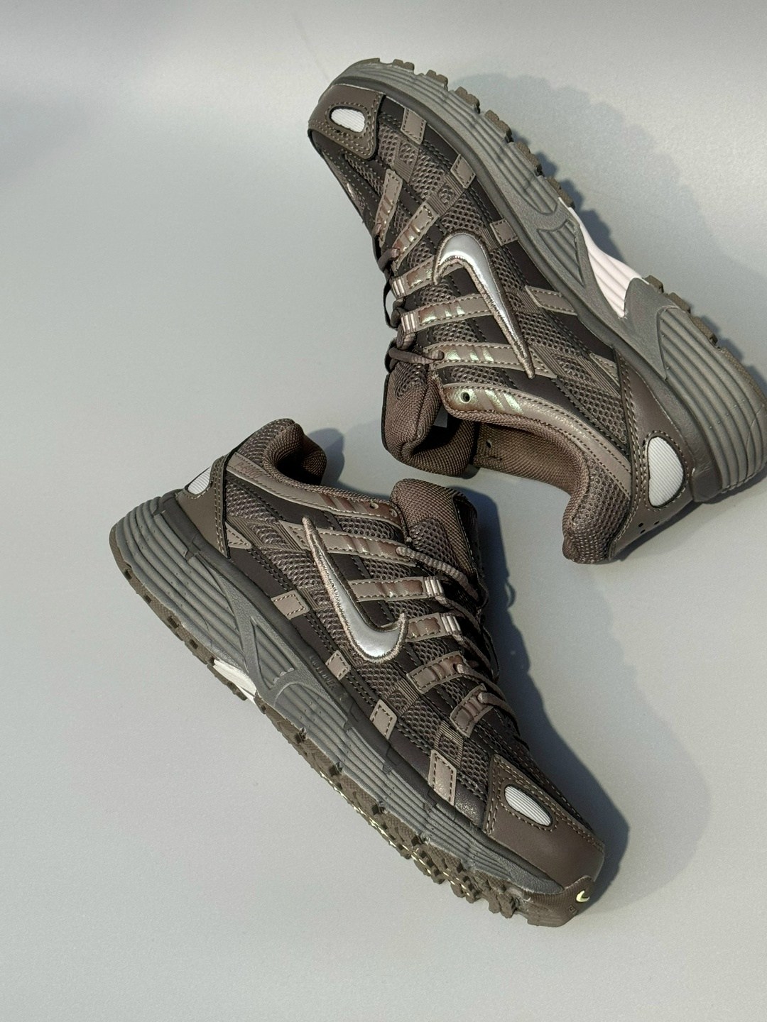 кроссовки nike p 6000,кроссовки nike,кроссовки мужской nike,кроссовки nike p-6000 cave stone metallic silver коричневый,nike p 6000