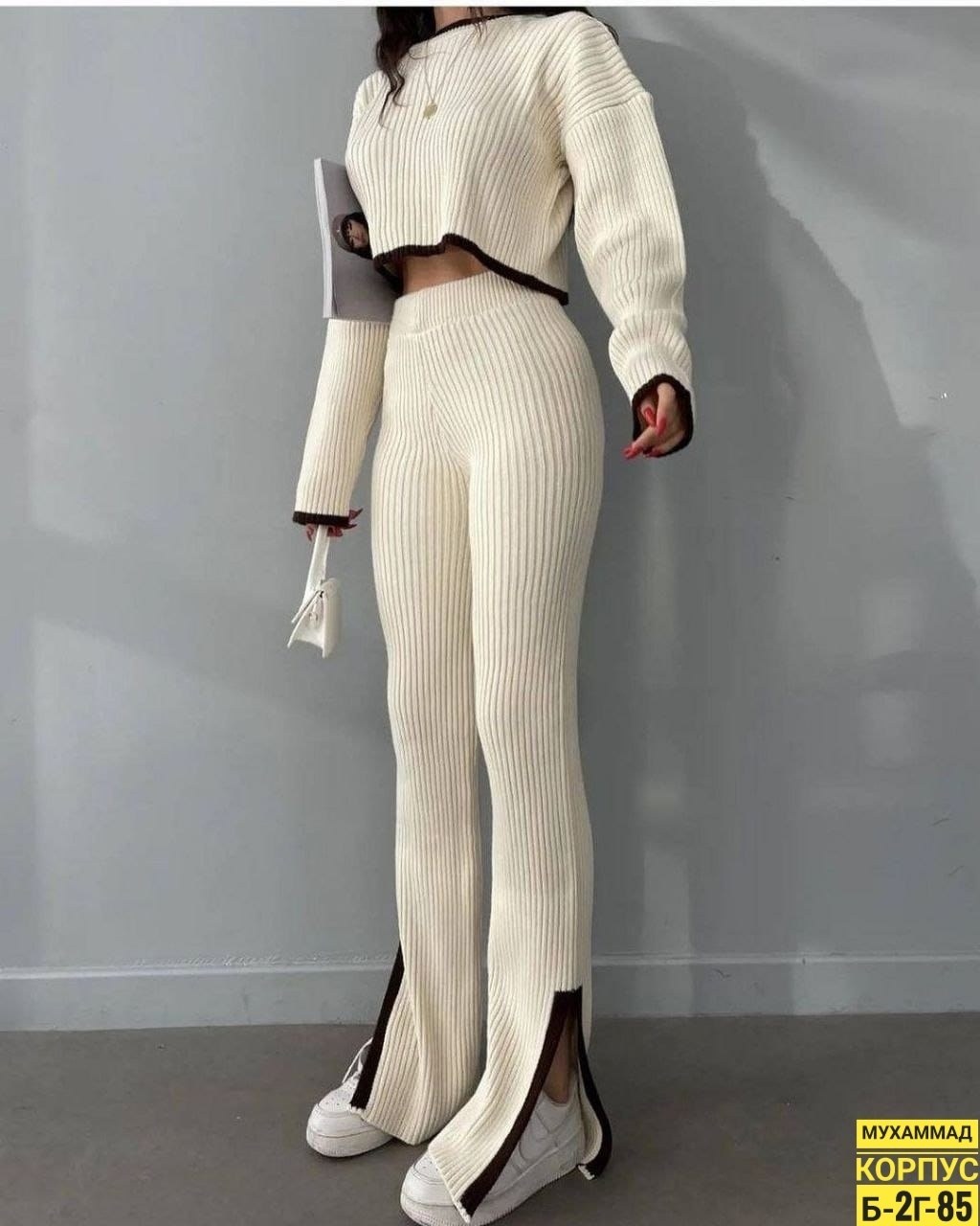 женский брючный костюм лапша,костюм двойка лапша,брючный костюм из мягкого трикотажа,костюм из трикотажа лапша с брюками,трикотажный вязаный костюм в рубчик с брюками палаццо