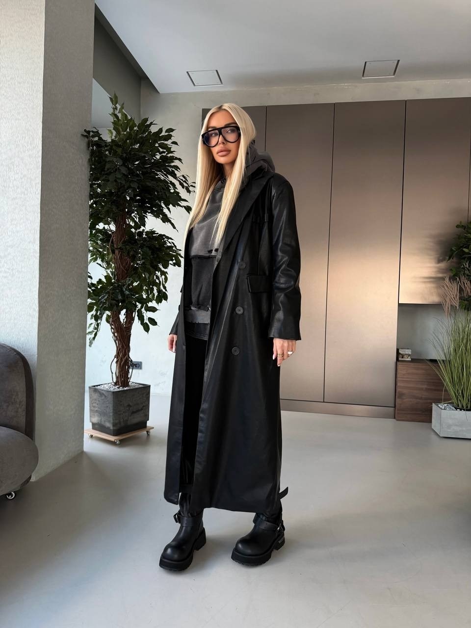 кожаный тренч,плащ оверсайз женский,плащ тренч,кожаные плащи,женские плащи