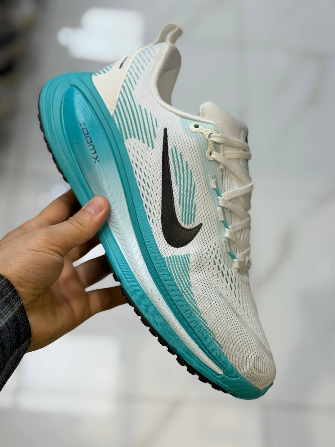 кроссовки женские nike,кроссовки nike,кроссовки,кроссовки nike vomero,спортивные кроссовки