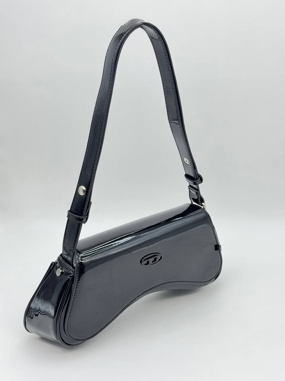 diesel черная сумка через плечо из искусственной кожи,женская сумка через плечо diesel с регулируемым ремнем и клапаном, черный,черная сумка через плечо из искусственной кожи для женщин,сумка diesel,с