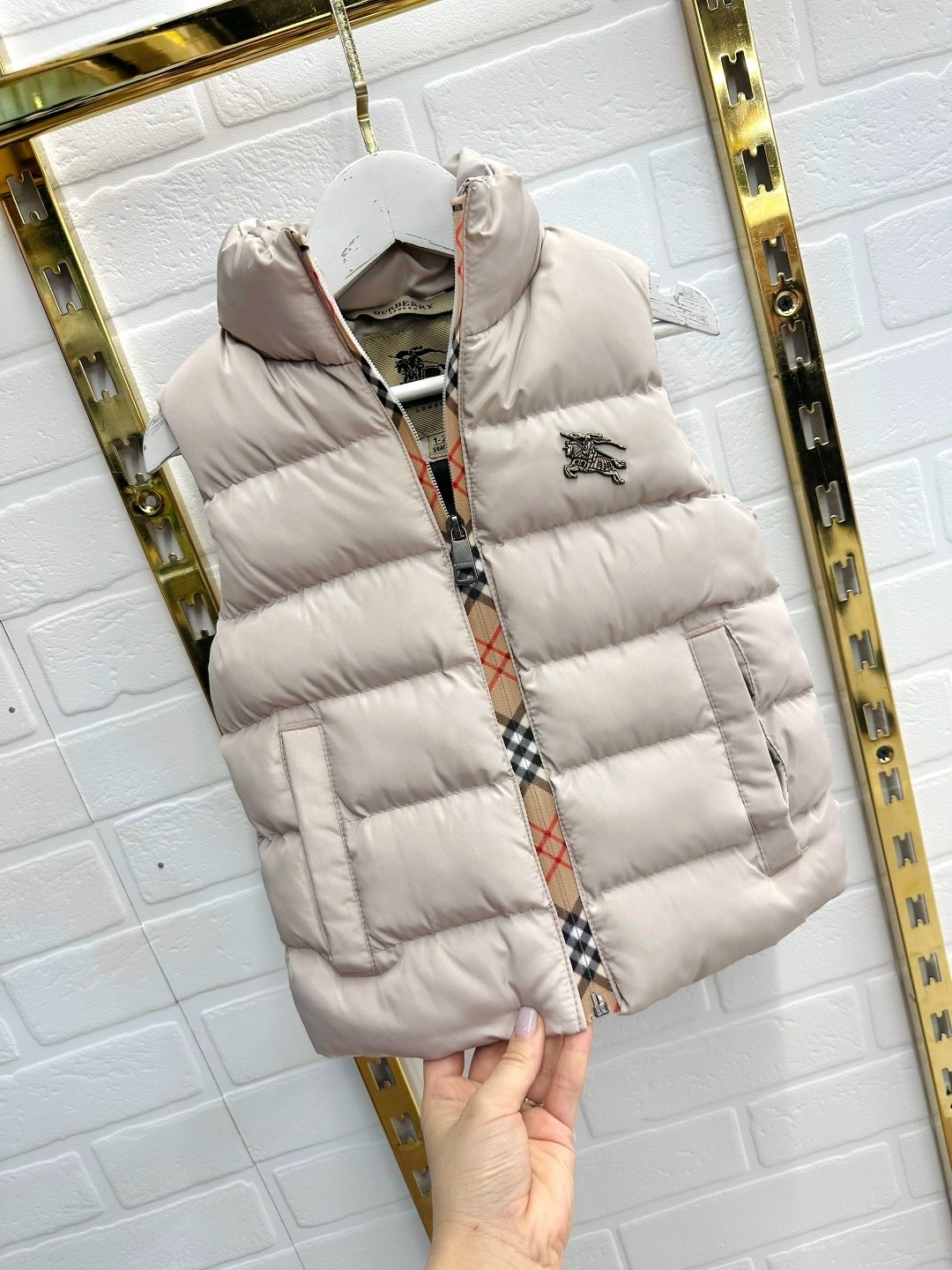 жилетка бербери детсая,жилет детский,жилетка детская,утепленный жилет burberry,жилет для девочек