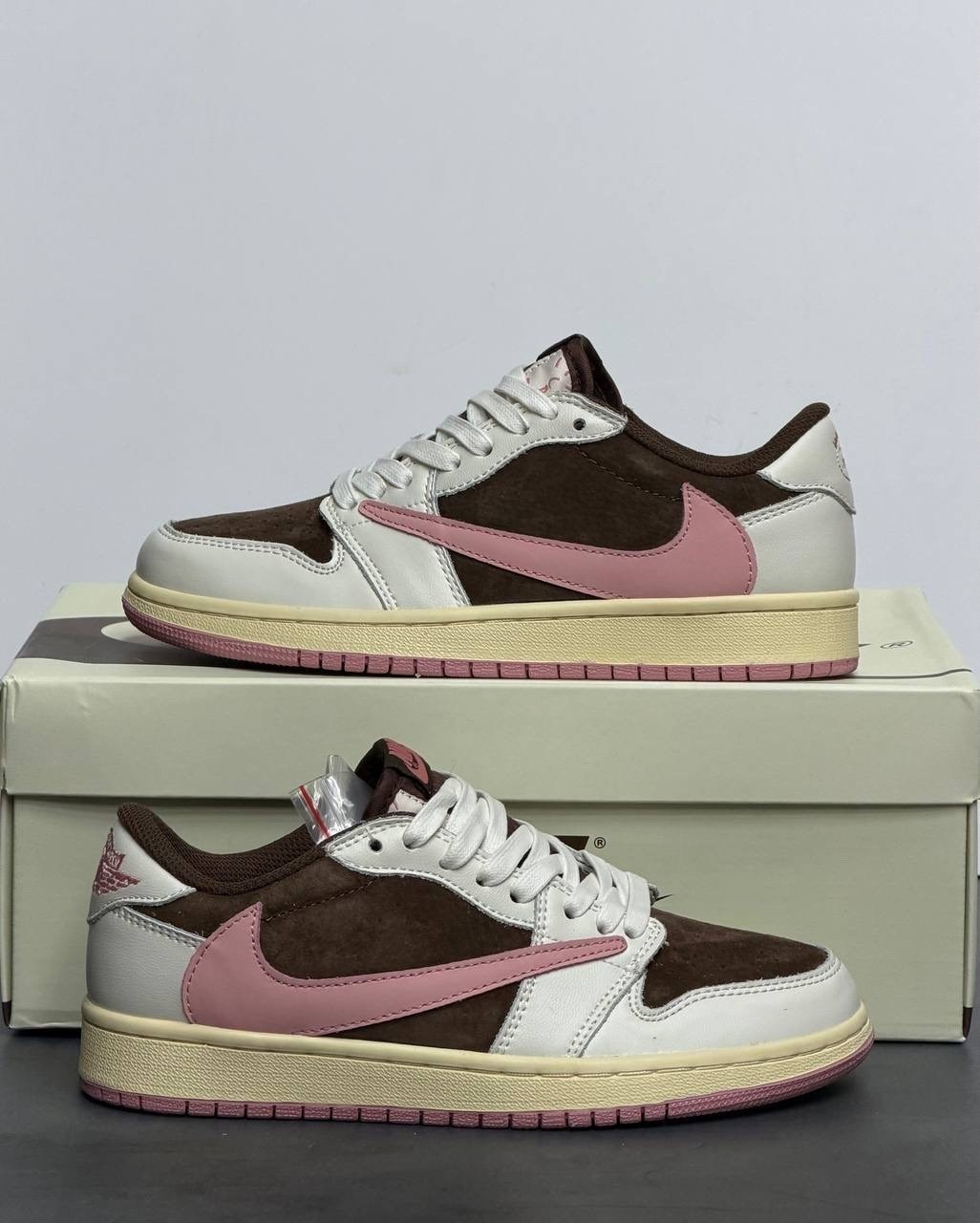 кроссовки nike travis scott x air jordan 1 low,air jordan 1 low travis scott,nike air jordan 1 low x travis scott,nike air jordan 1 low travis scott,кеды travis scott x air jordan 1 pink oxford