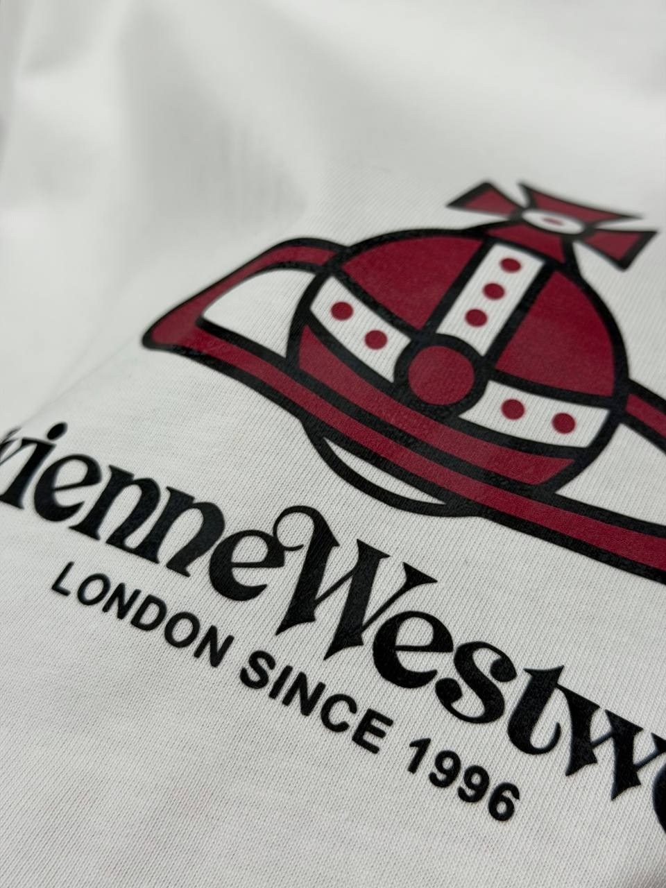 оверсайз футболка,футболки оверсайз мужские,баленсиага кристобаль,футболки для мужчин