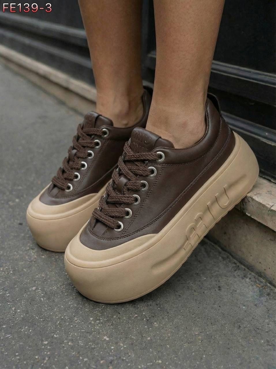 кроссовки женскиe,,повседневная ,повседневные кроссовки, на плоской подошве