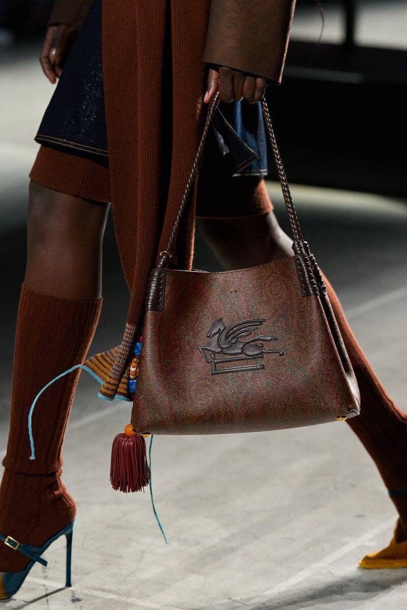 модная сумка,etro средняя сумка-тоут paisley libra коричневый,модные сумки 2025 женские тренды,сумки коричневый,сумки женские брендовые