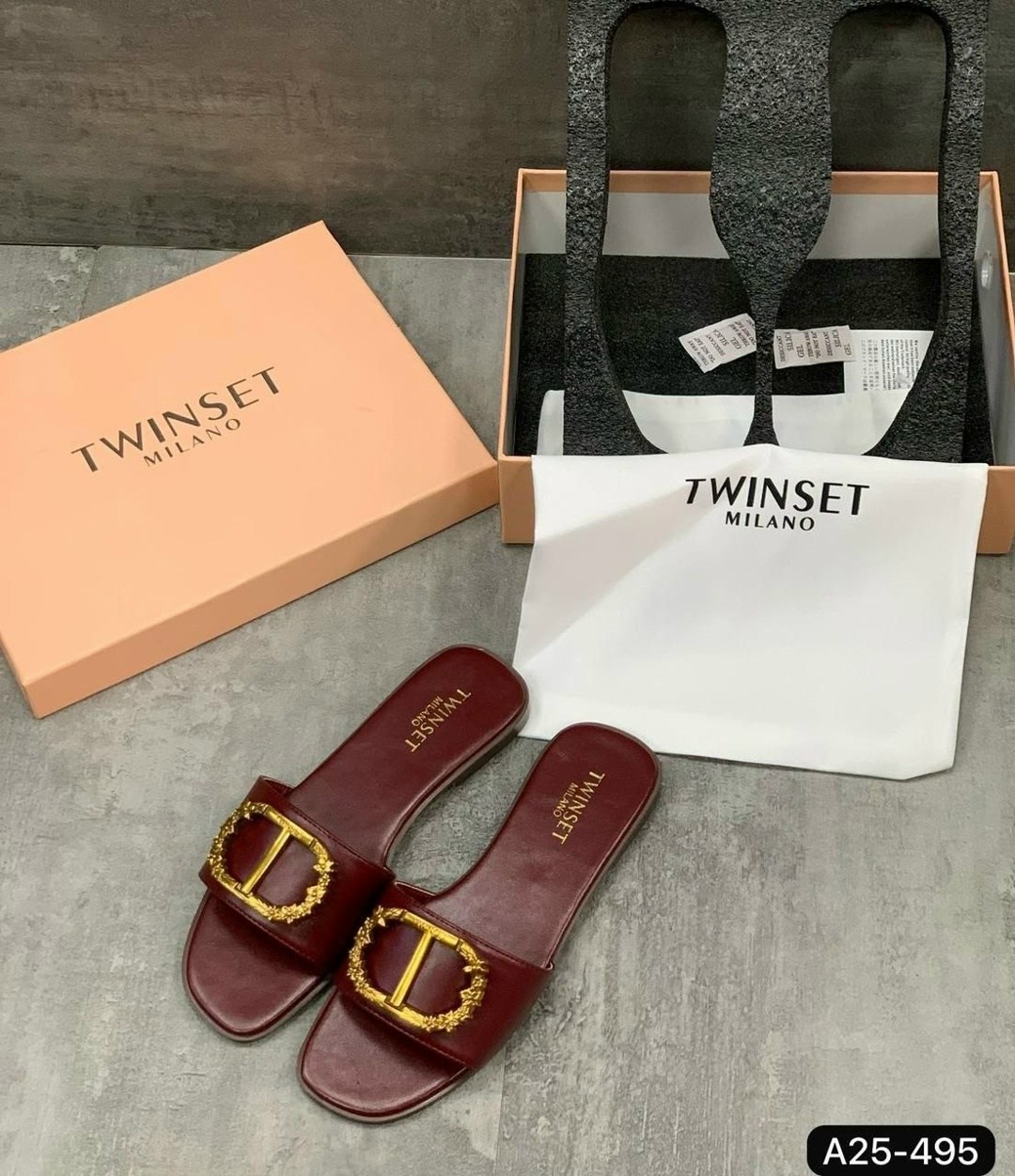 шлепанцы женские,,шлепанцы дизайнерские,летние шлепанцы,тапочки модные