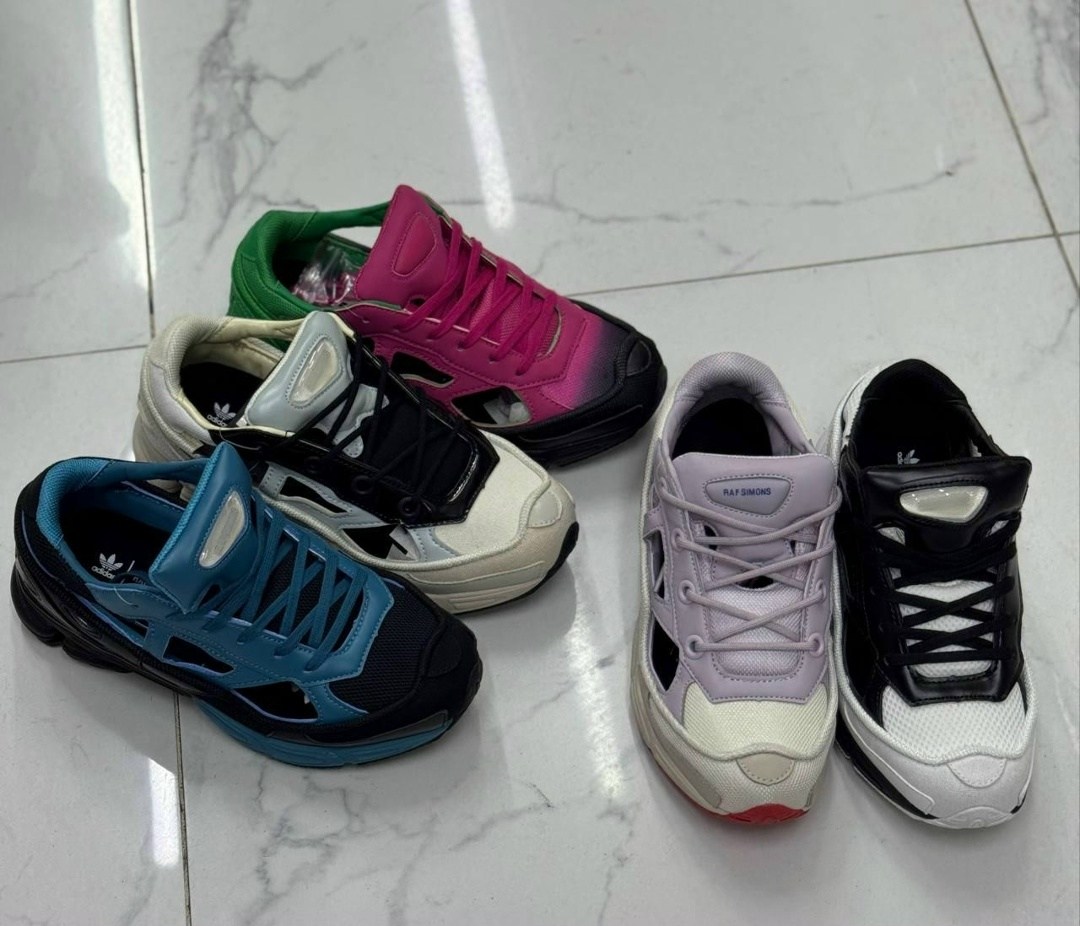 adidas raf simons replicant,кроссовки adidas raf simons x ozweego replicant 'red halo blue',adidas x raf simons replicant ozweego,массивные кроссовки raf simons x ozweego replicant adidas красный,раф