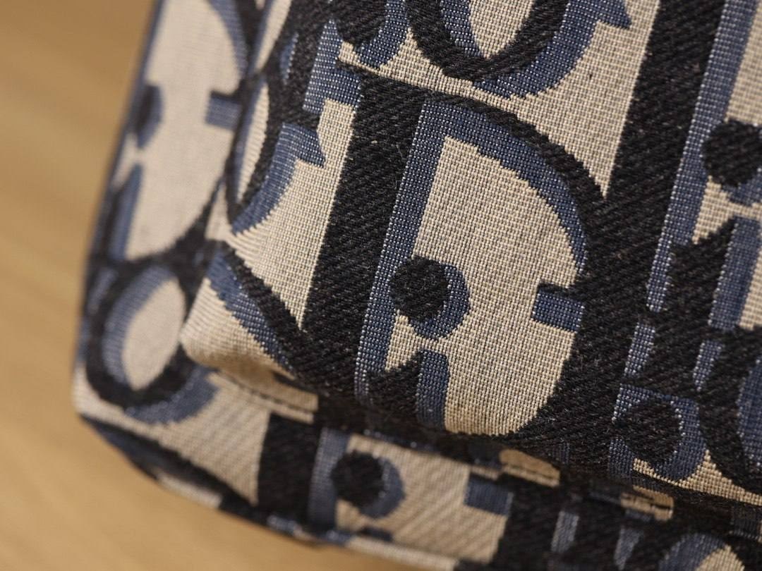 рюкзак,рюкзак кристиан диор,мужские рюкзаки,рюкзак женские,рюкзак dior