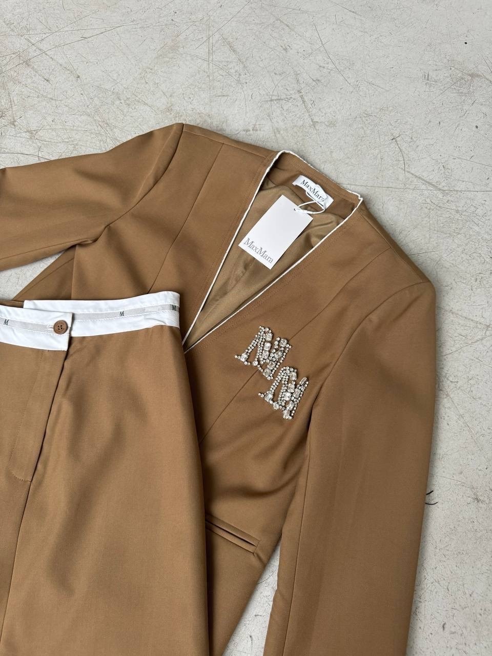 костюм женский с юбкой,костюм женский,костюм классический,костюм женский классический,костюм с юбкой