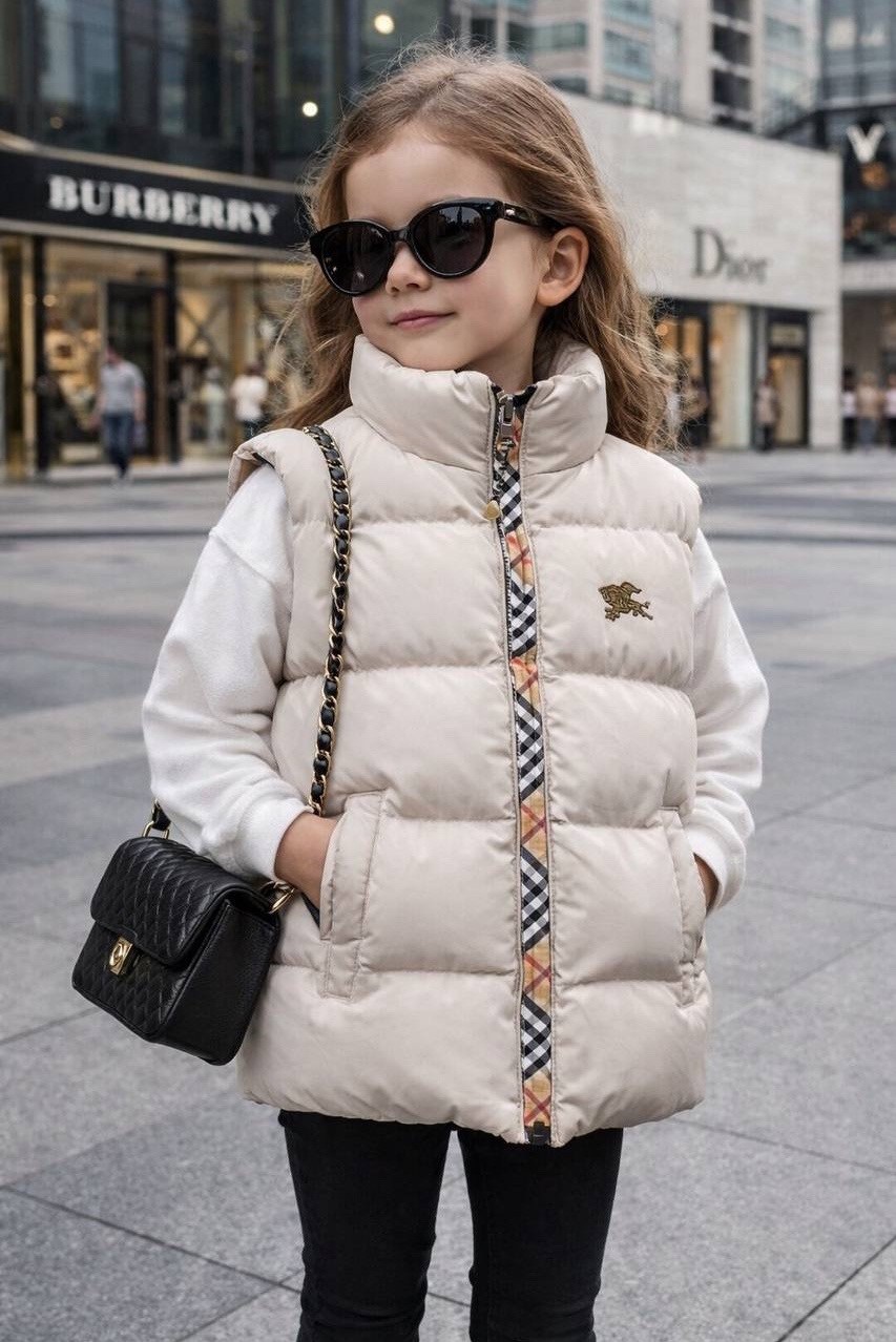 жилетка бербери детсая,жилет детский,жилетка детская,утепленный жилет burberry,жилет для девочек