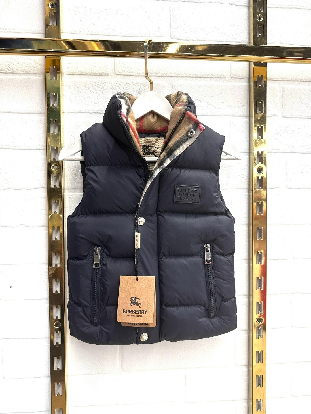 жилетка burberry,жилетка,жилет burberry,жилет мужской,пуховой жилет