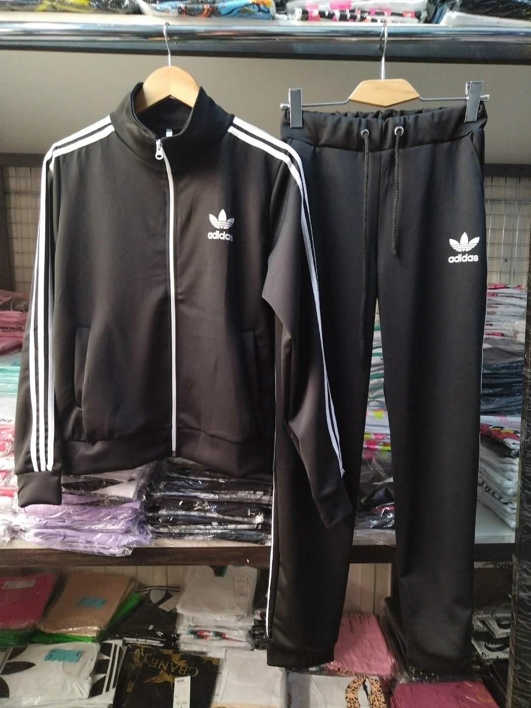 спортивный костюм адидас женский ,спортивный костюм тройка женский адидас,спортивный костюм женский эластик адидас,женские спортивные костюмы,спортивный костюм