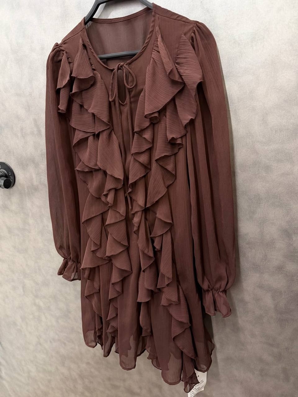 блузка с оборками,шифоновая блузка,блузка нарядная с воланами,блузка с воланами легкая,блузка шифоновая на завязках с воланами