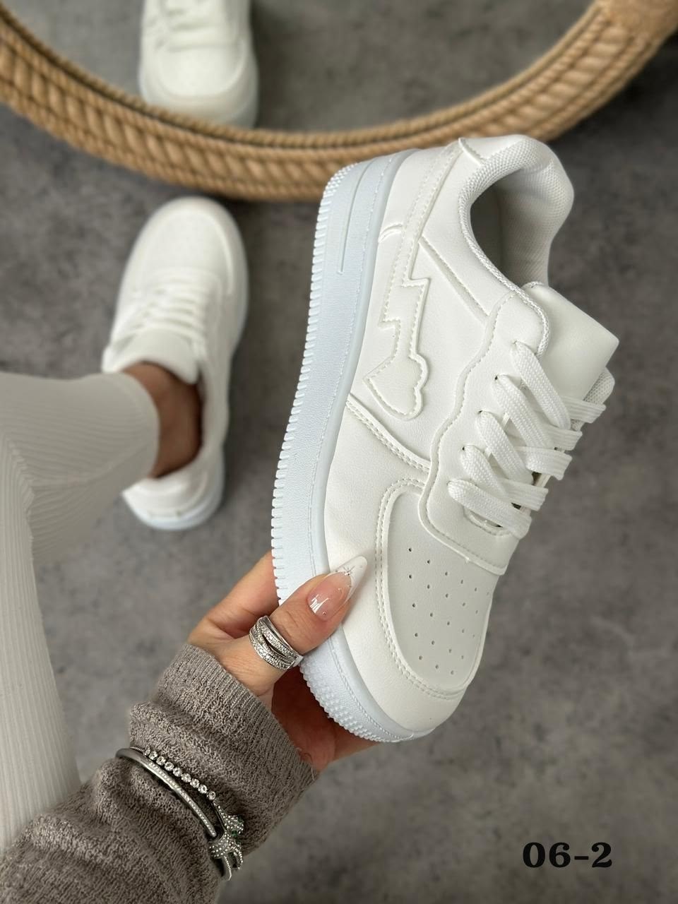 ,женские кроссовки,кроссовки для девушек,кроссовки модные,обуви