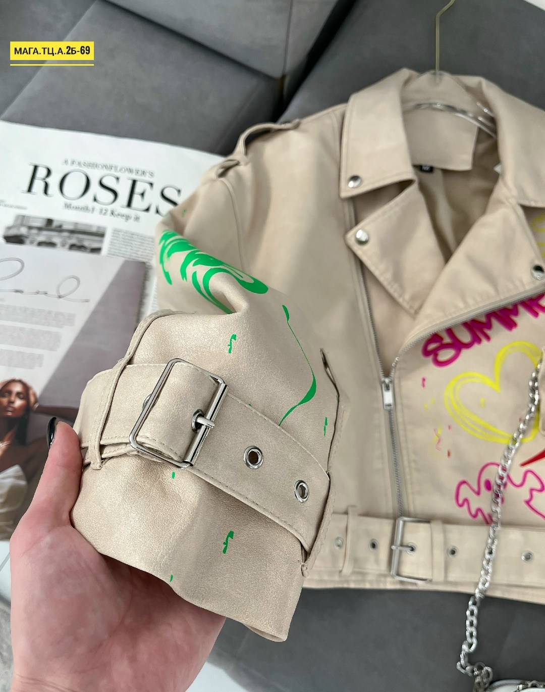 куртка кожаная с надписями laboratoria 78867199,куртка кожаная,женская куртка,куртка косуха,косуха кожаная куртка