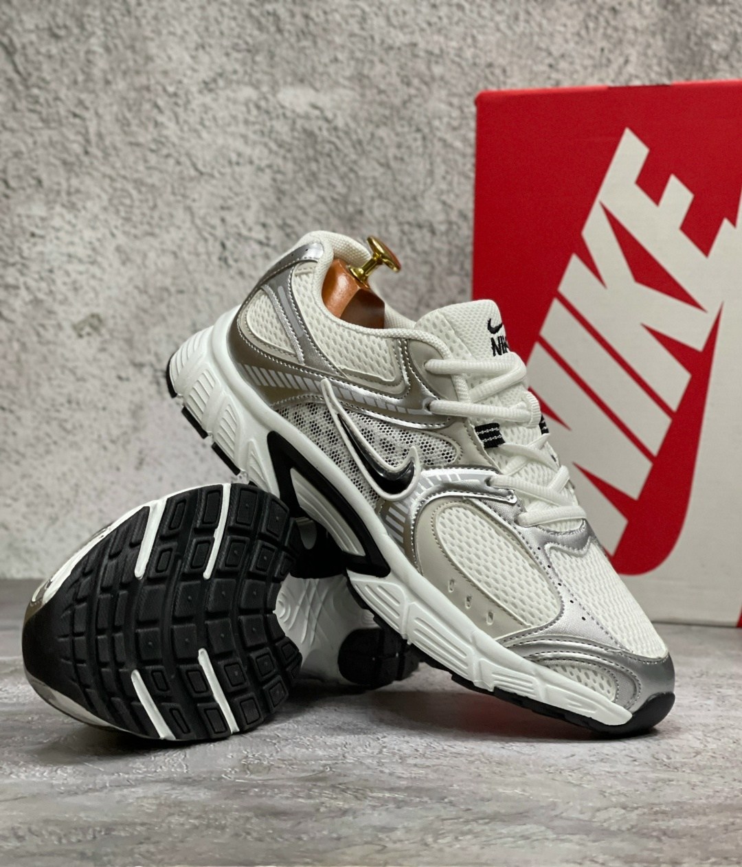 кроссовки nike,кроссовки v5 rnr nike,кроссовки nike v5 rnr white black silver,,кроссовки