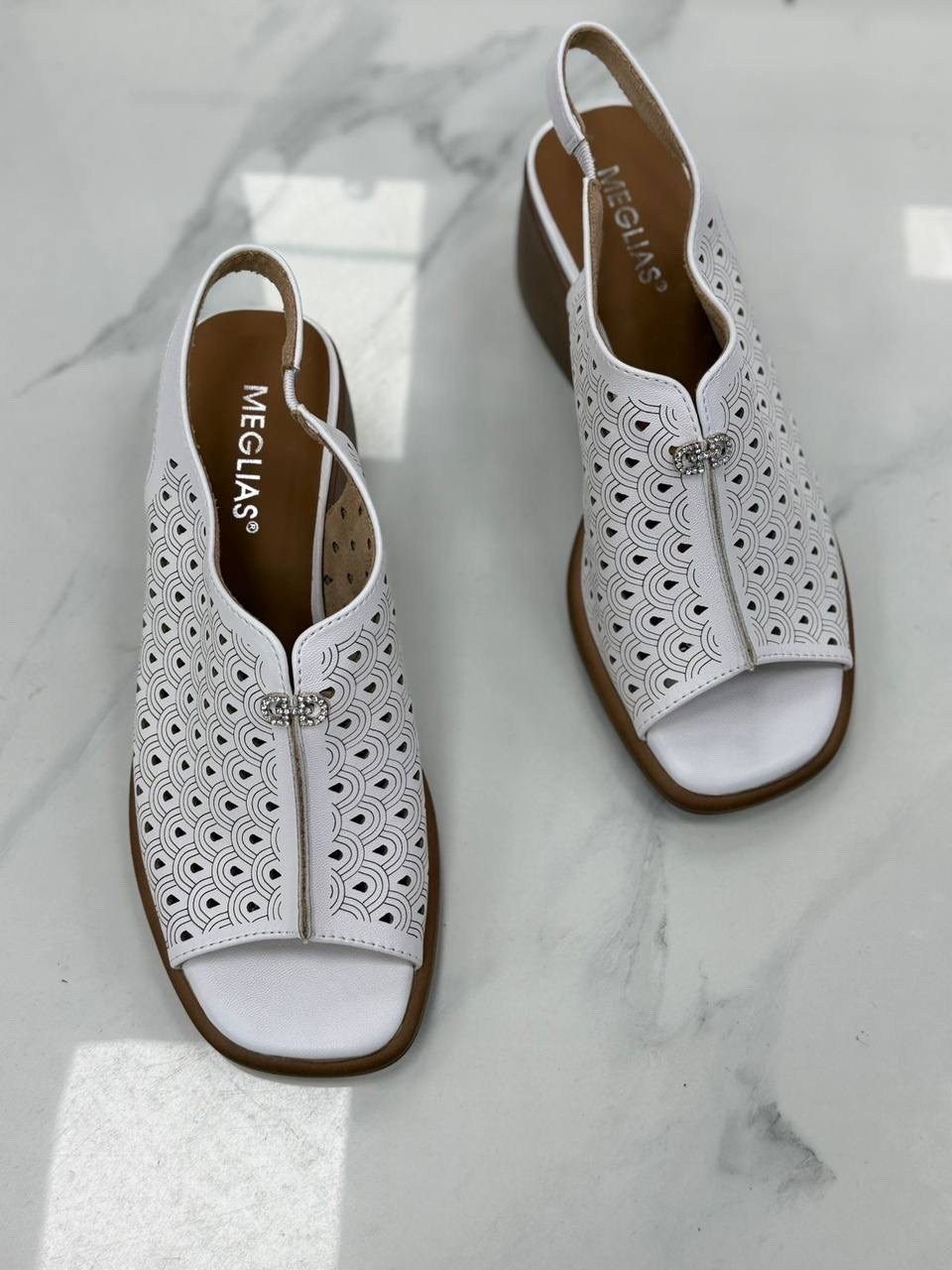 босоножки женские,,босоножки кари,стильные босоножки,босоножки тофа