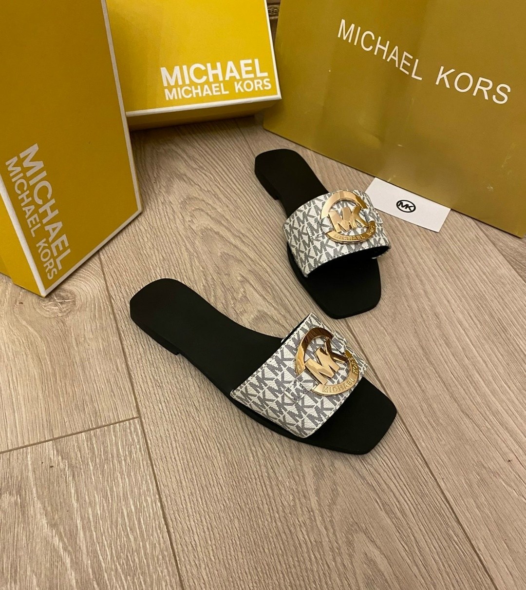 шлепанцы женские,босоножки michael kors,шлепанцы michael kors,женские шлепанцы летние,