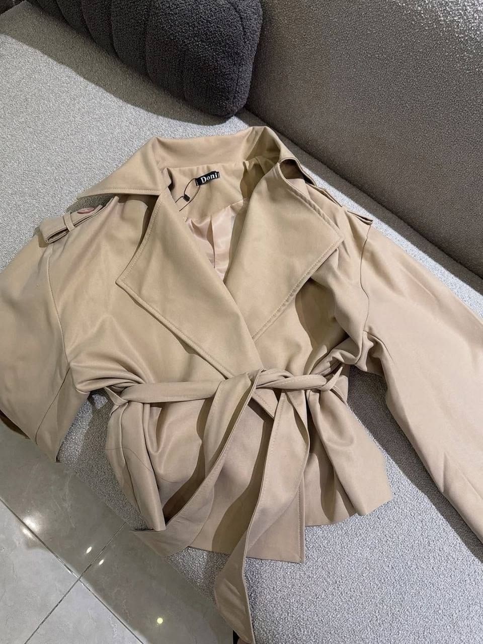 тренч с поясом,тренч,плащ женский,тренч charuel,короткий тренч