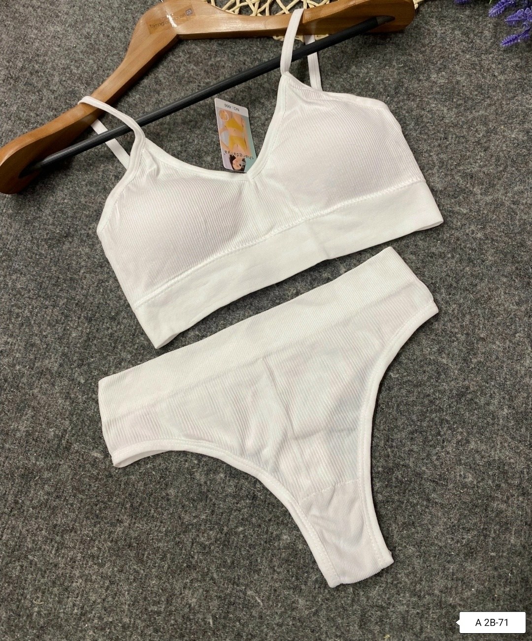 комплект женского нижнего белья,комплект нижнее белье,женская нижнее белье,нижнее белье комплект бесшовное,нижнее белье женское бесшовное комплект