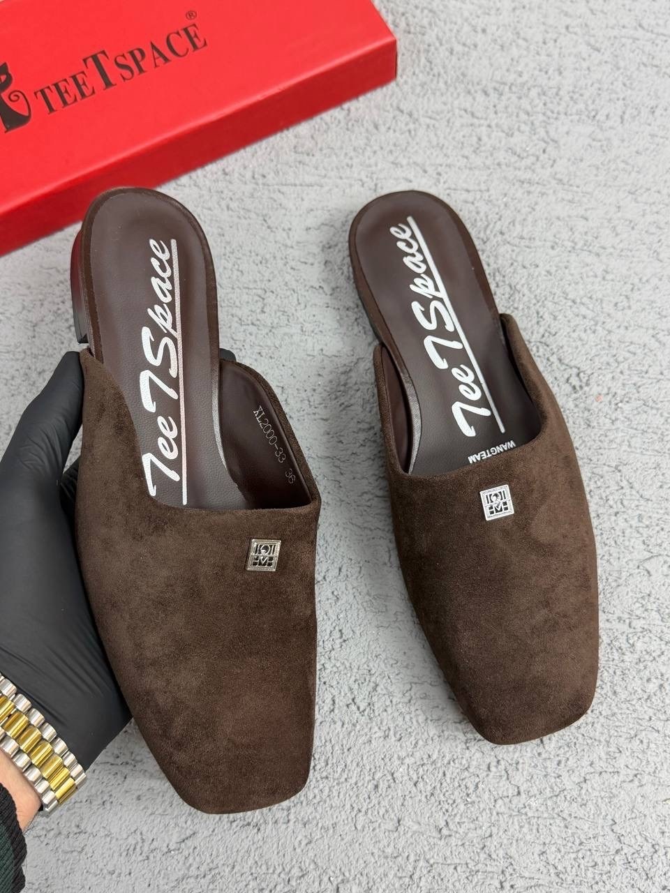 ,женские шлепанцы,обуви, женская,мужские тапочки