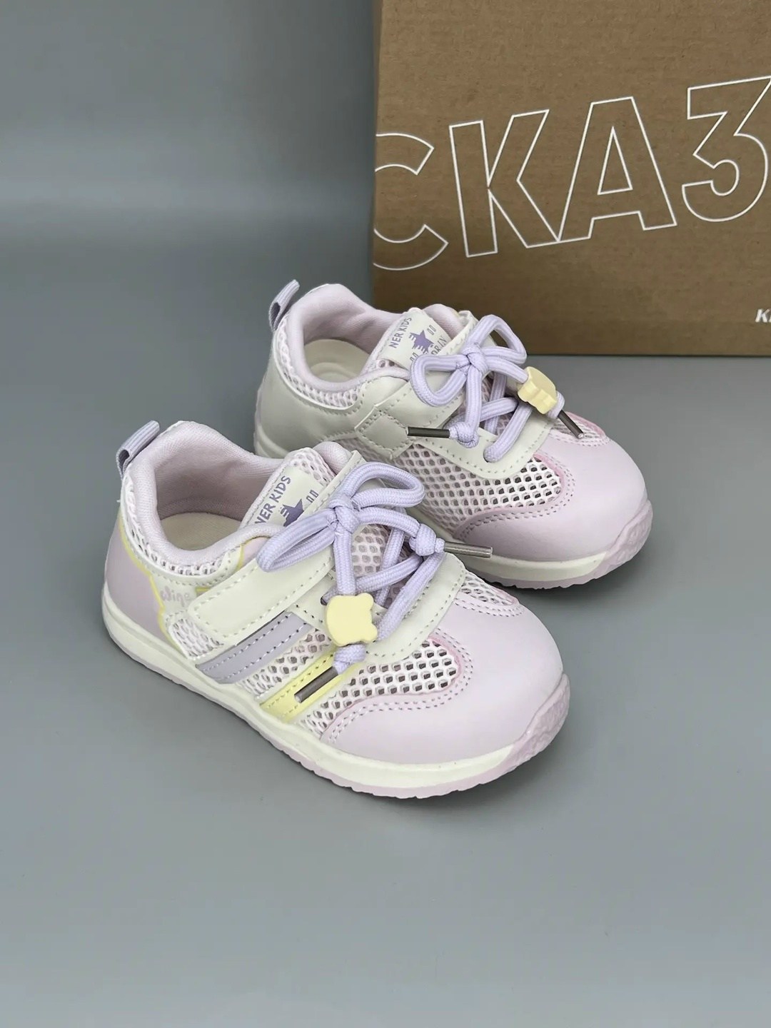 детские кроссовки,,кроссовки мальчику,кроссовки для малыша,детская