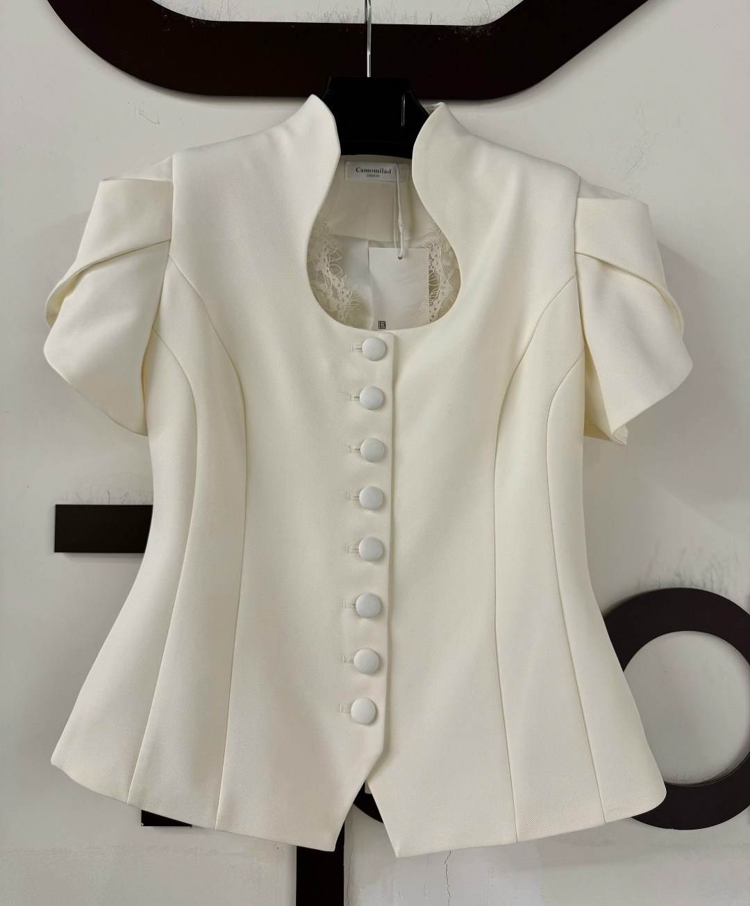 жакет приталенный,жакет с баской,женская блузка,белая блузка классика,жакет