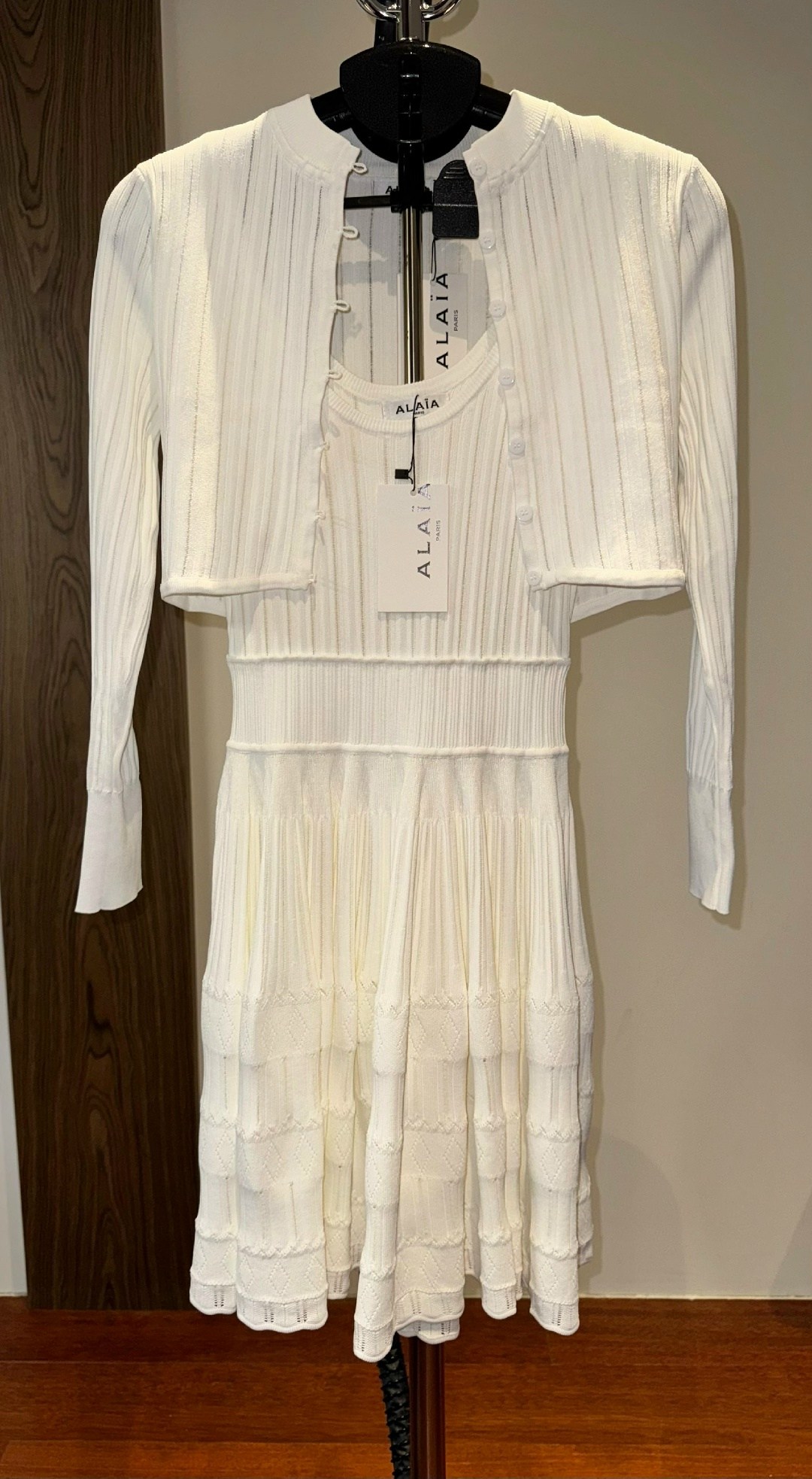 платье стиль,вязаное платье,белые костюмы,костюм с юбкой,платье костюм