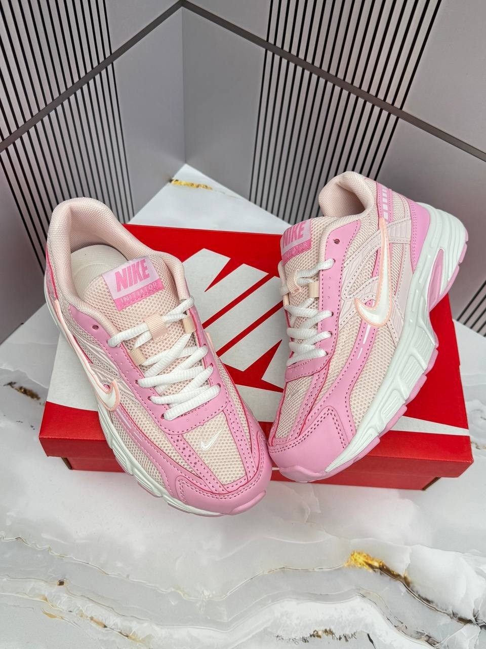 кроссовки женские nike,кроссовки nike,женские кроссовки,кроссовки nike initiator розовые,кроссовки для бега initiator женские с низким верхом розовые/белые/серебристые nike