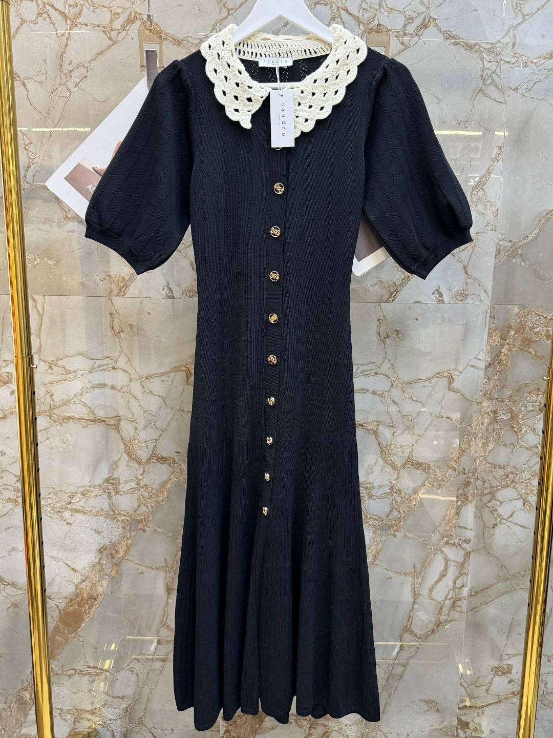 трикотажное платье,женское платье,платье стильное,воротник платья,длинное платье