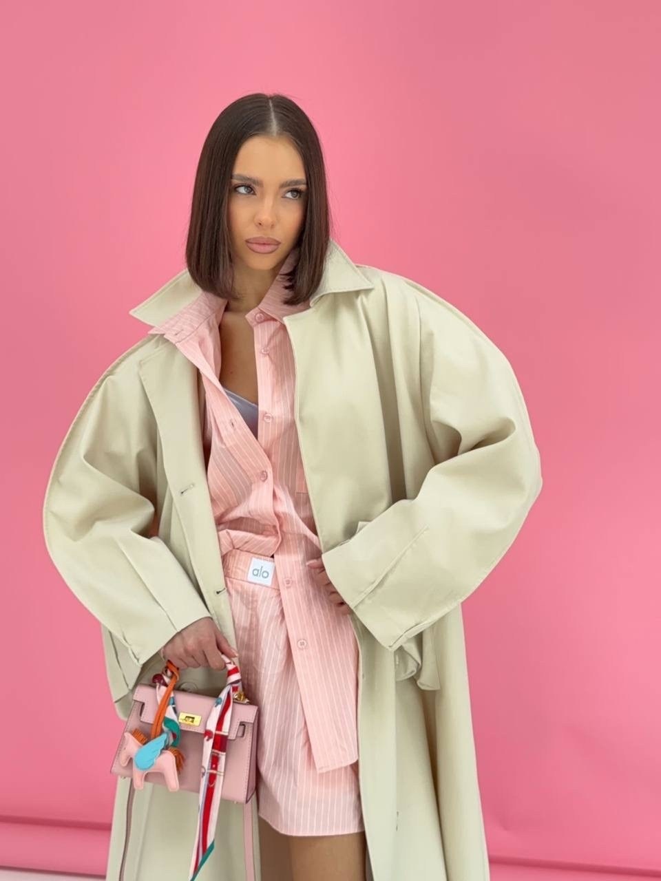 пальто оверсайз,пальто оверсайз женское,тренч плащ,мода модная,женский плащ