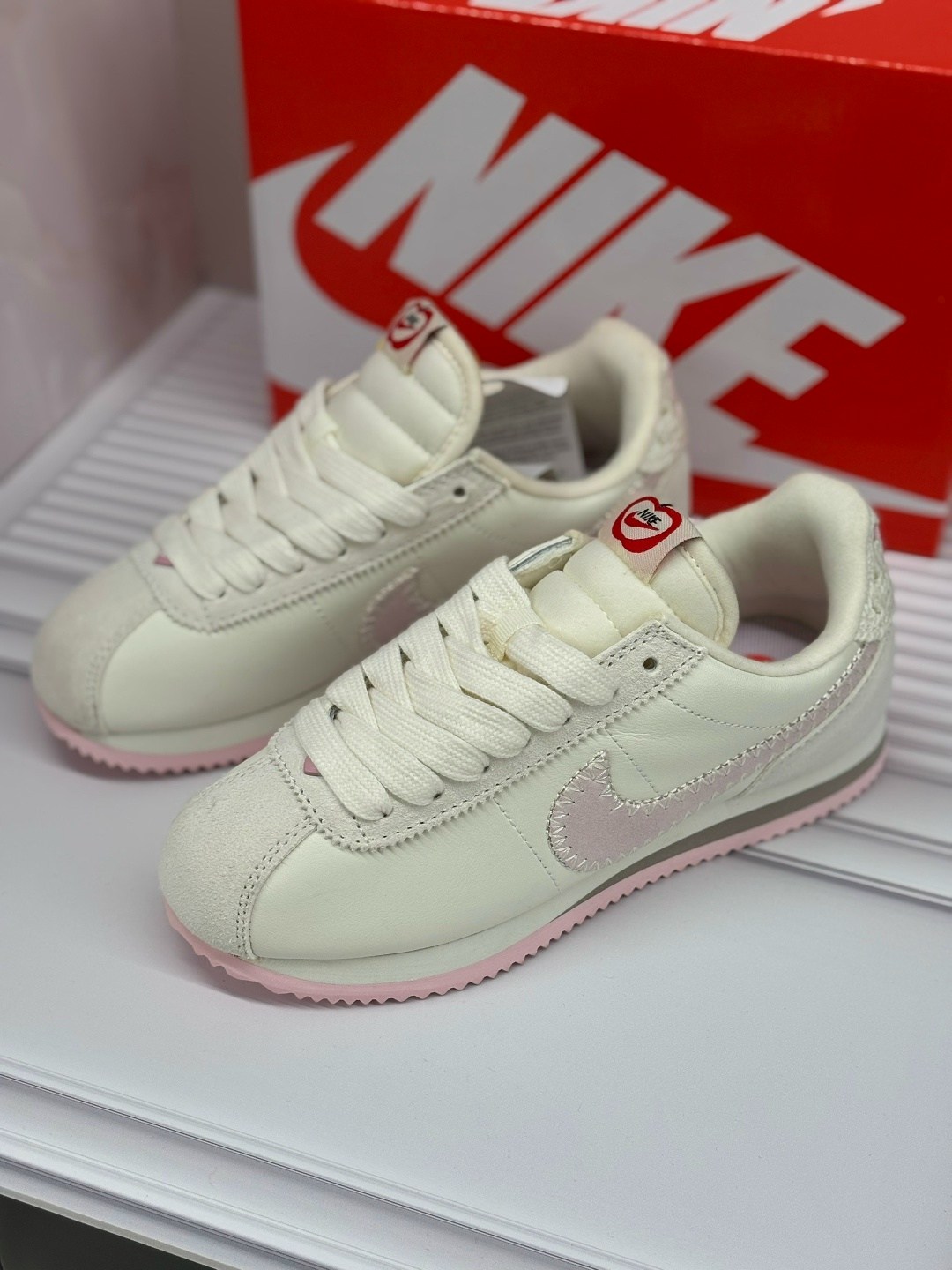 кроссовки nike cortez женские,кроссовки женские nike,кроссовки nike classic cortez,кроссовки nike cortez,кроссовки nike cortez женские бело-розовые